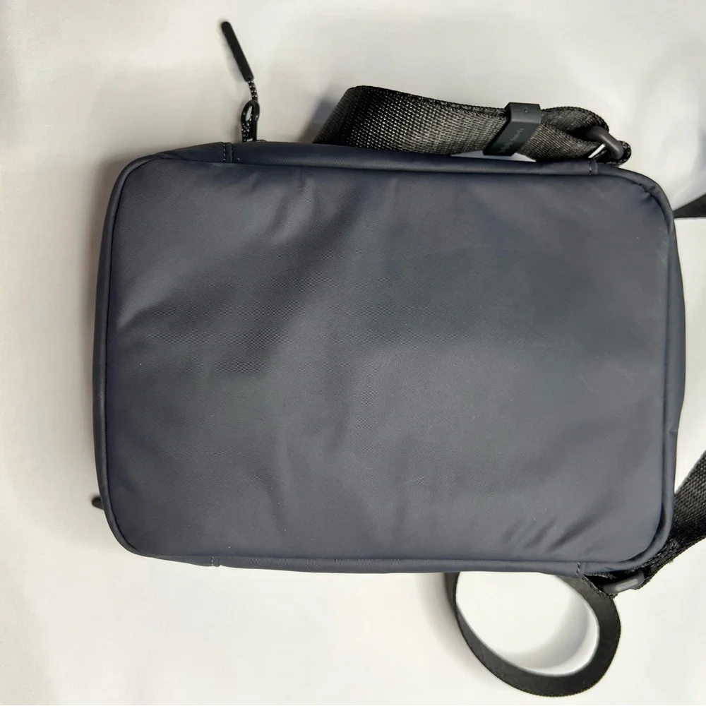 lululemon athletica Grey Crossbody Bag - Picture 6 of 8